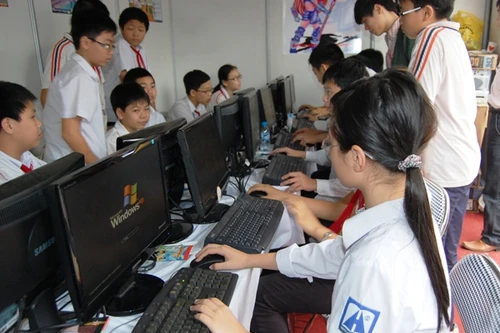 Việt Nam giành 3 Huy chương Vàng Tin học châu Á với điểm tuyệt đối 300/300