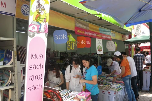 Thích thú với giờ vàng giá “sốc”