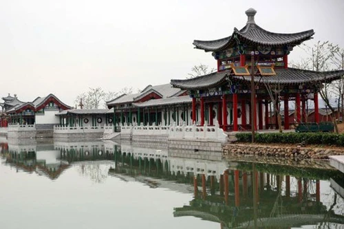 Bị kiện vì xây Di Hòa Viên nhái