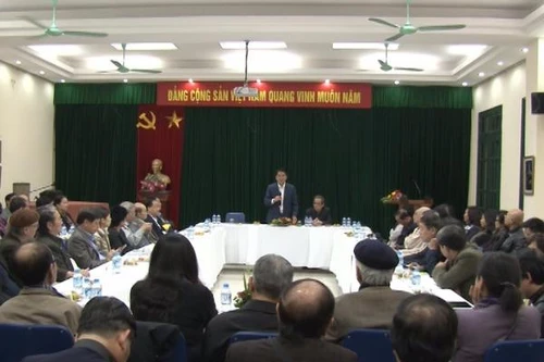 Chủ tịch UBND TP.Hà Nội gặp mặt văn nghệ sĩ trí thức Thủ đô 