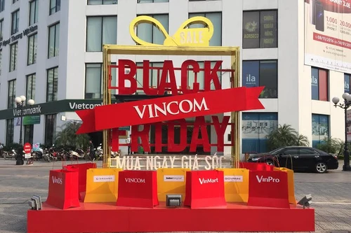 Đến Vincom trong Ngày Black Friday nhận số 6 vàng may mắn
