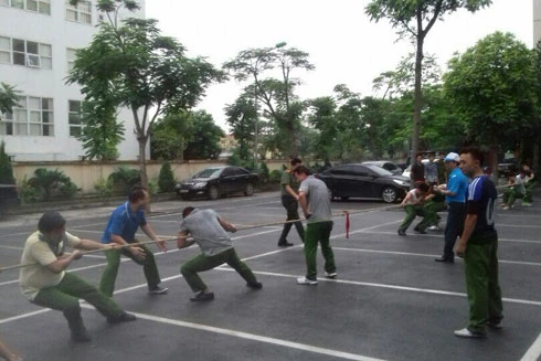 Tuổi trẻ CAQ Long Biên sôi nổi tranh tài