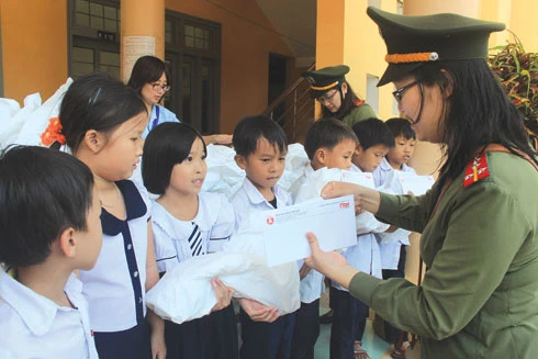 Lý Sơn - Nơi chạm đến trái tim người Việt