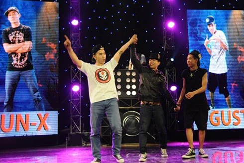 Bùng nổ bữa tiệc của các vũ công