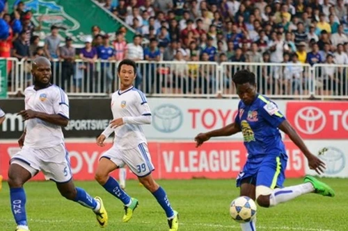 Tân binh ghi bàn, HAGL vẫn không thắng