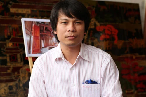 Cái tài của người làm "sống lại" nhà gỗ truyền thống