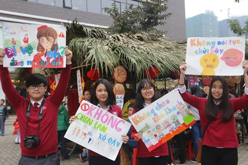 Năm mới vui dự hội Xuân "Lãnh đạo tự thân" của học sinh Vinschool