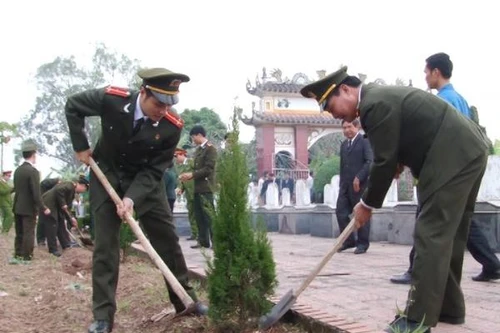 Thắp lửa tình nguyện-Vì nhân dân phục vụ