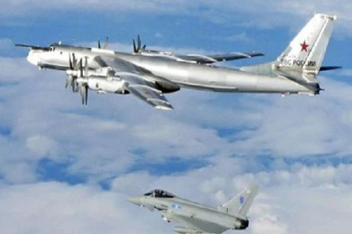 Báo chí Mỹ và phương Tây: Nga đang có những hành động “vuốt râu hùm”