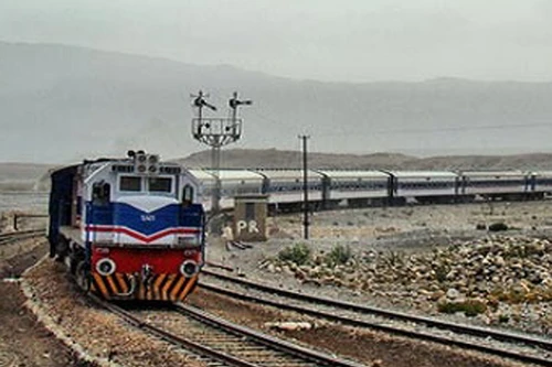 Tàu hỏa ở Pakistan trúng tên lửa