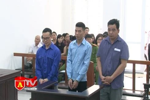 Hà Nội: Xét xử sơ thẩm vụ án làm giả hồ sơ bệnh án tâm thần