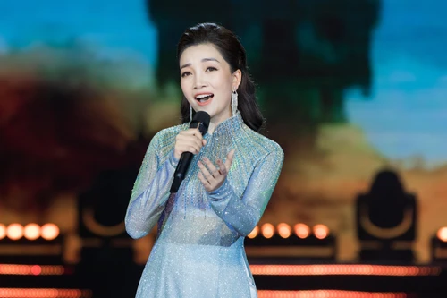 Ca sĩ Phạm Thu Hà: Âm nhạc giúp tôi chữa lành những vết thương 