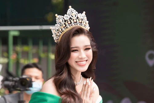 Hoa hậu Đỗ Thị Hà: “Lọt vào Top 13 Miss World đã đủ tự hào” 