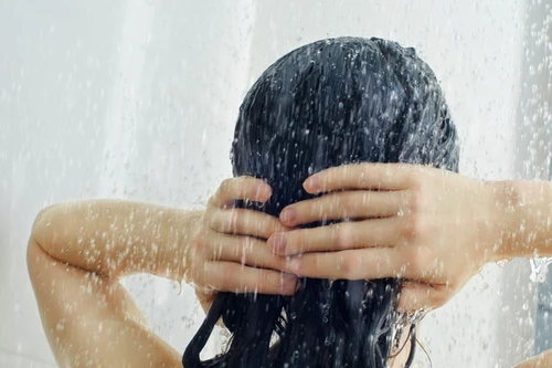 Dấu hiệu tuyệt đối không đi tắm khi trời lạnh 