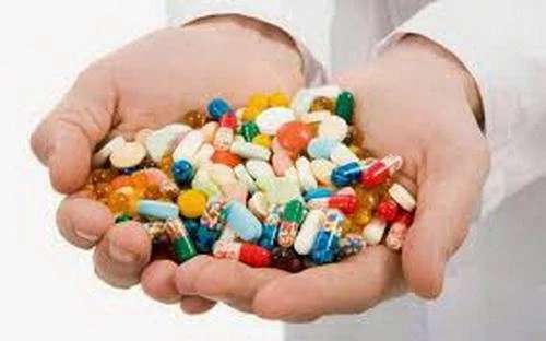 Nguy hại sức khỏe khi dùng kháng sinh không đúng cách 