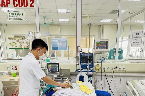 Tự ý dùng thuốc điều trị cúm có thể dẫn đến bệnh tăng nặng 