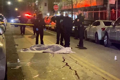 Nước Mỹ đối mặt với “thách thức kép” là dịch Covid-19 và tội phạm 