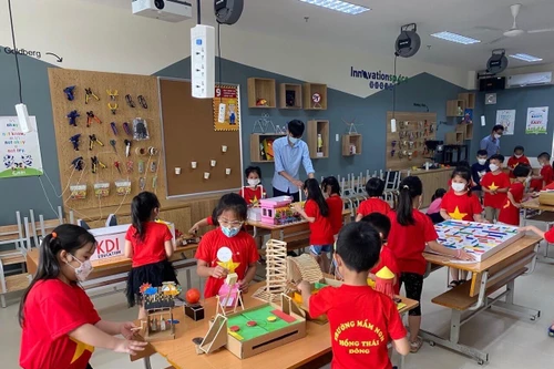 Giáo dục mầm non không đơn thuần chỉ là chăm sóc trẻ