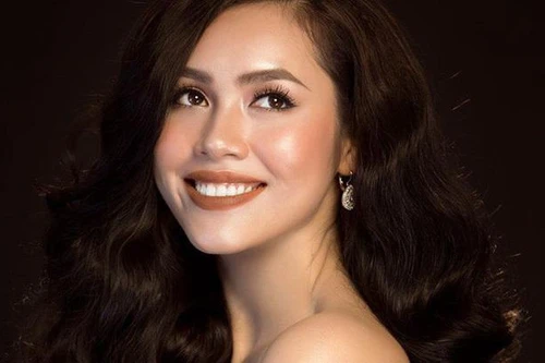 Á hậu Hoàng My chấm thi “Hoa hậu Hoàn vũ Việt Nam 2022” 