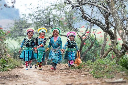 Những chuyện nhỏ trên cung đường du lịch Tây Bắc (2): Du lịch cộng đồng, cần những cái bắt tay thật chặt