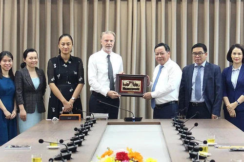 UNESCO sẵn sàng hợp tác chặt chẽ với Hà Nội trong nhiều lĩnh vực văn hóa, giáo dục và du lịch 