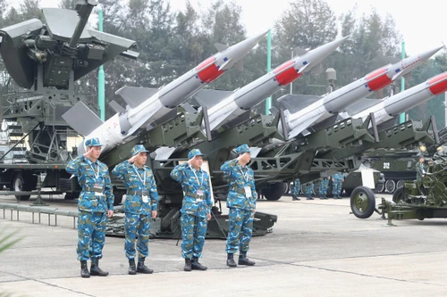 Choáng ngợp, tự hào với các nghiên cứu, thiết kế quốc phòng ‘made in Vietnam’