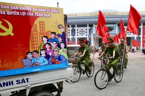 Để cuộc biểu dương lực lượng của toàn dân phát triển sâu rộng