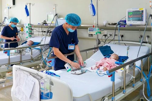 Bệnh do Adenovirus tăng mạnh tại Hà Nội, phụ huynh có nên lo lắng?