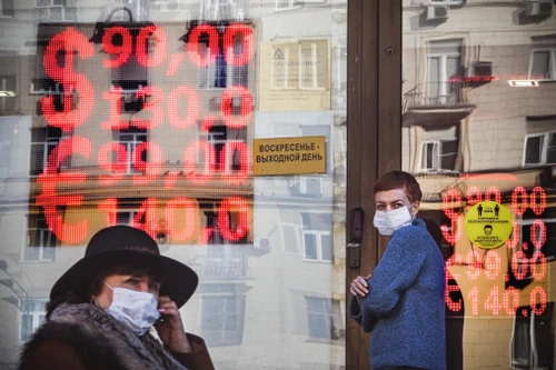 Nga bảo vệ nền kinh tế ra sao trước các lệnh trừng phạt? 