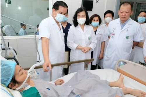 Tự chủ bệnh viện - làm sao để bệnh viện “sống” tốt, người dân được hưởng lợi?