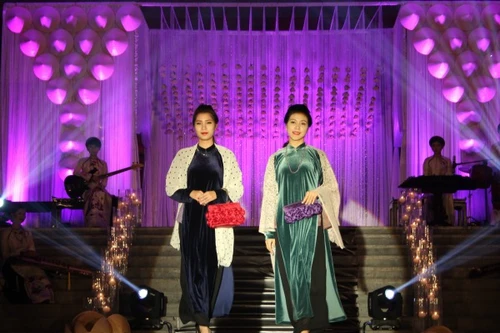 Đẹp hút hồn áo dài “xưa và nay”