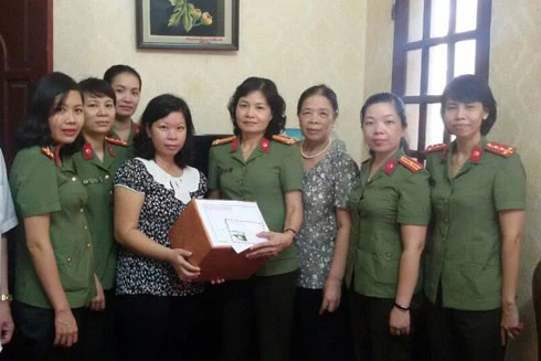 Chia sẻ yêu thương bằng những điều giản dị