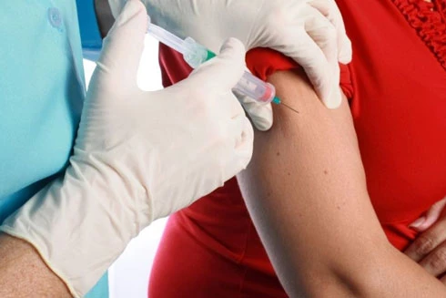 Lý do phụ nữ mang thai nên tiêm phòng cúm