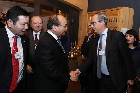 Việt Nam là nước đầu tiên WEF ký thỏa thuận