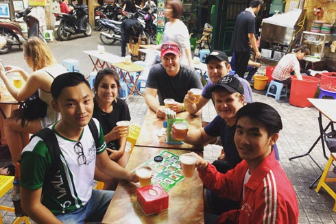 Cảm nhận Hà Nội trên từng bước chân