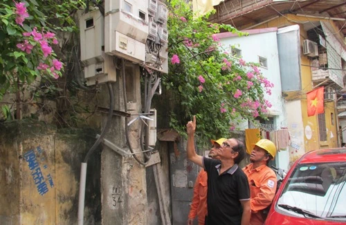 Hà Nội: Tích cực triển khai việc lắp đặt công tơ điện tử