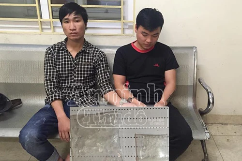 Thanh niên mua ma túy đá, chưa kịp "đập" thì bị bắt