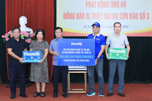 Vinamilk hỗ trợ gần 3 tỷ đồng sản phẩm dinh dưỡng thiết yếu cho 10 tỉnh thành ảnh hưởng bão lũ