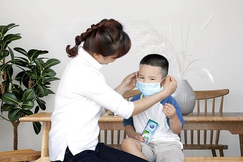 Tăng cường phòng dịch Covid-19, các mẹ cần trang bị cho con những “vũ khí” này