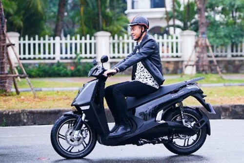 Feliz và Theon – bộ đôi xe máy điện đáng mua nhất năm 