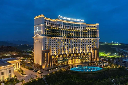 FLC Hạ Long: Hành trình từ “Kỳ quan đứng giữa kỳ quan” tới “Khách sạn hội nghị hàng đầu châu Á” 2 năm liên tiếp
