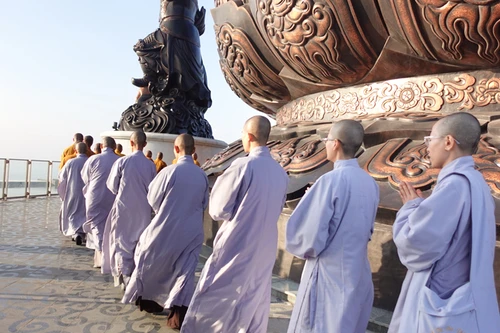 Giá vé cáp treo Sun World Ba Den Mountain giảm sâu cho tăng ni, học sinh sinh viên và người dân Tây Ninh