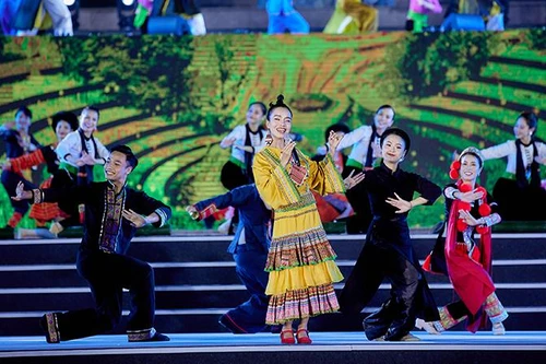 Sun Group chung tay cùng địa phương mở ra chương du lịch mới đa sắc màu cho Hòa Bình 