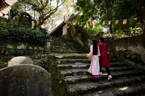 Top 4 điểm tâm linh lý tưởng để ‘chữa lành’ ở Hà Nam