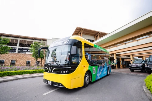 Dàn xe điện mới của Sun Group ‘phủ sóng’ Cát Bà, kích hoạt hành trình giao thông xanh