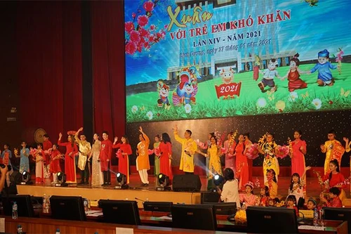 Tân Hiệp Phát chung tay mang Xuân yêu thương đến hàng ngàn trẻ em khó khăn tỉnh Bình Dương