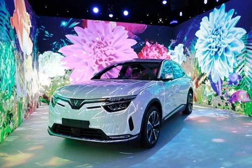 Xe điện – ‘siêu máy tính’ di động, nấc thang mới của ngành công nghiệp ô tô