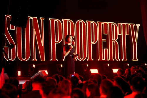 Gần 2.000 chuyên viên kinh doanh dự lễ ra quân dự án Sun Feliza Suites tại Hà Nội