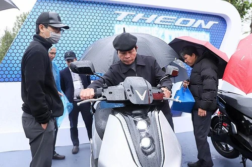 Trang bị đỉnh cao, bộ đôi xe máy điện ‘hot’ của VinFast sẽ được định giá như thế nào?