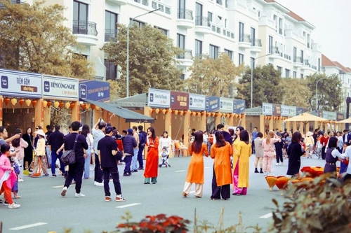 Khai màn ‘Chợ Tết Phố Hội’ phía Đông Thủ đô